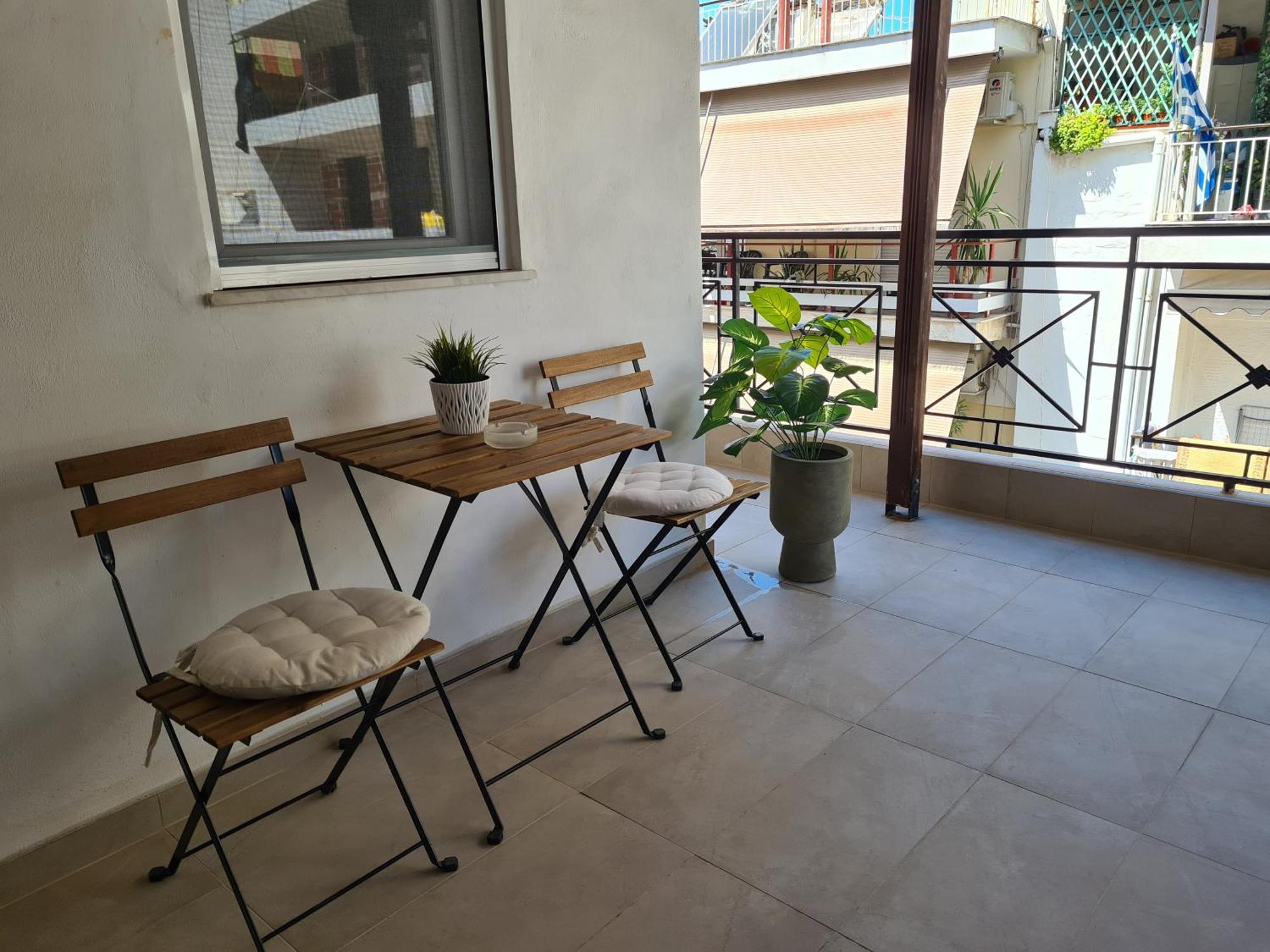 Apartment In The Heart Of The City 3A Larissa Eksteriør billede